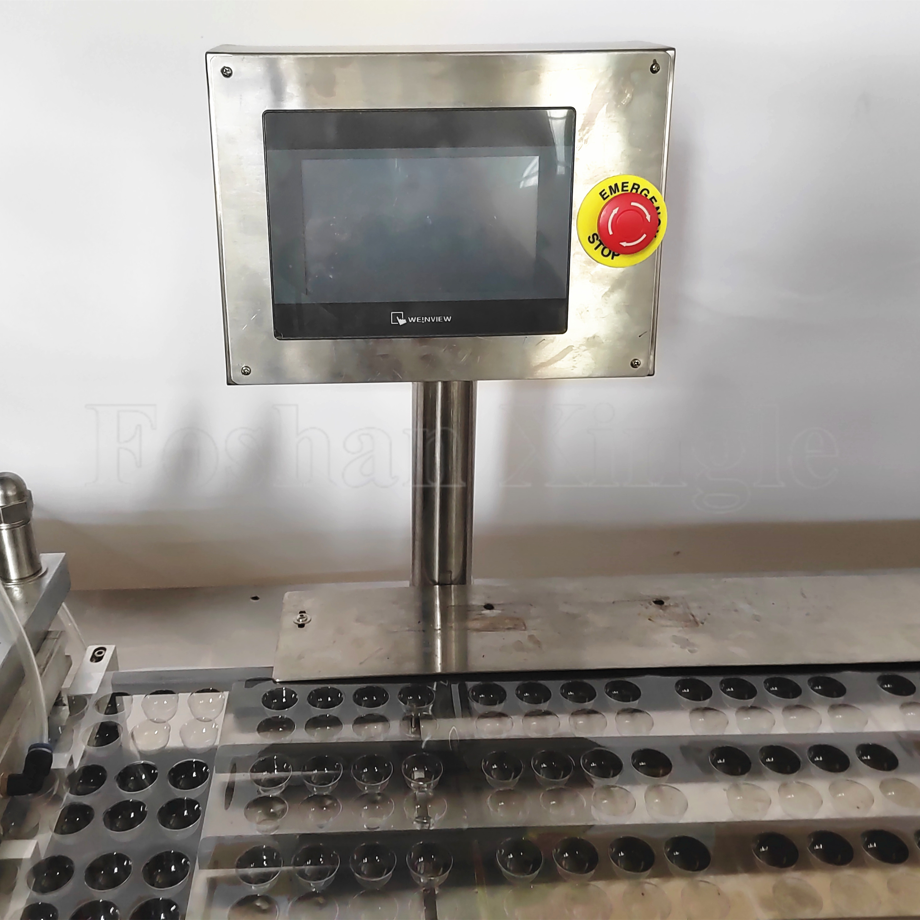 Mataas na Kalidad ng Pharmaceutical Alcohol Cotton Ball Blister Packing Machine
